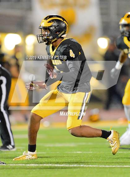 Thumbnail 3 in Brusly @ St. James (LHSAA 3A Quarterfinal) photogallery.