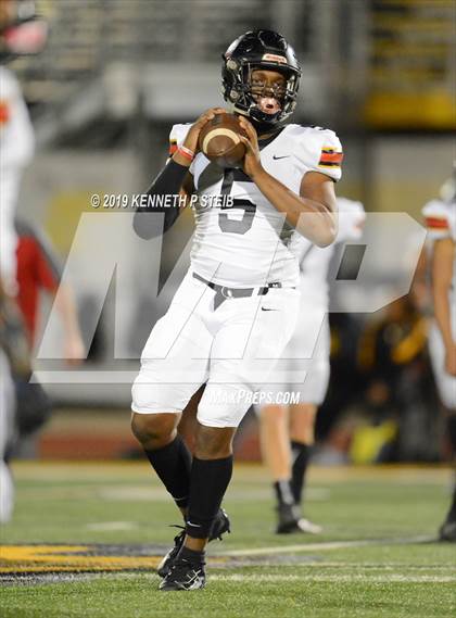 Thumbnail 2 in Brusly @ St. James (LHSAA 3A Quarterfinal) photogallery.