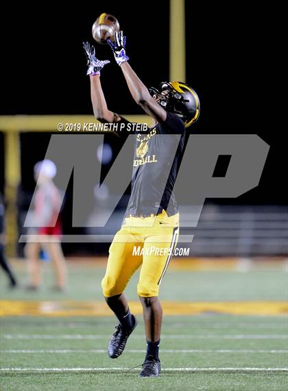 Thumbnail 3 in Brusly @ St. James (LHSAA 3A Quarterfinal) photogallery.