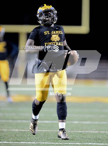 Thumbnail 2 in Brusly @ St. James (LHSAA 3A Quarterfinal) photogallery.