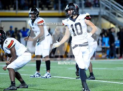 Thumbnail 3 in Brusly @ St. James (LHSAA 3A Quarterfinal) photogallery.
