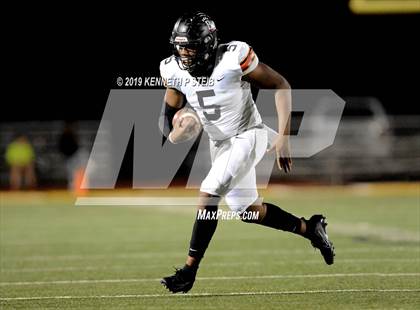 Thumbnail 3 in Brusly @ St. James (LHSAA 3A Quarterfinal) photogallery.