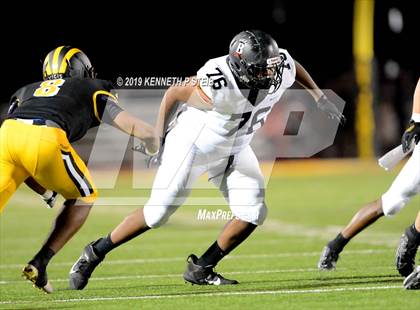 Thumbnail 1 in Brusly @ St. James (LHSAA 3A Quarterfinal) photogallery.