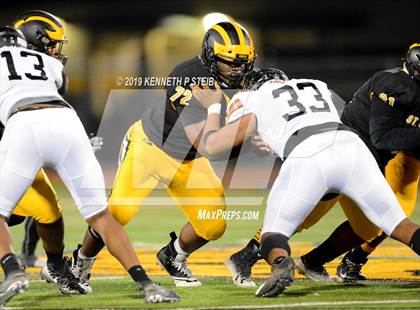 Thumbnail 3 in Brusly @ St. James (LHSAA 3A Quarterfinal) photogallery.