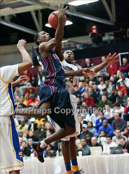 Thumbnail 3 in Findlay Prep vs. Simeon (Spalding Hoophall Classic) photogallery.