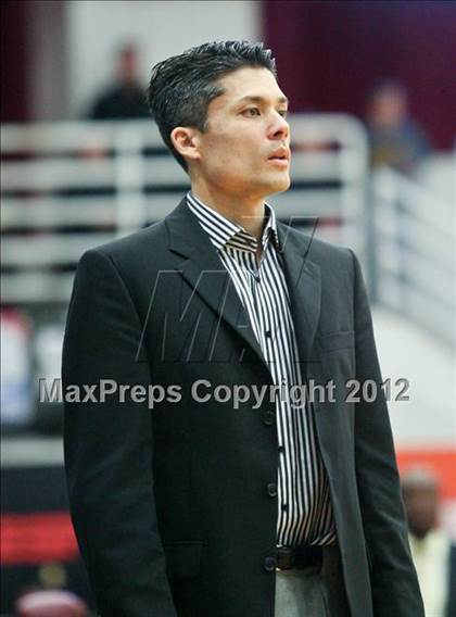 Thumbnail 3 in Findlay Prep vs. Simeon (Spalding Hoophall Classic) photogallery.