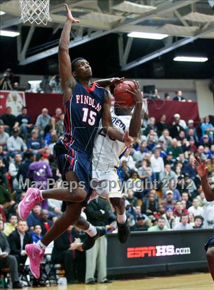 Thumbnail 3 in Findlay Prep vs. Simeon (Spalding Hoophall Classic) photogallery.