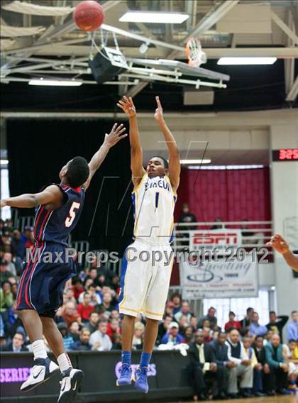Thumbnail 1 in Findlay Prep vs. Simeon (Spalding Hoophall Classic) photogallery.