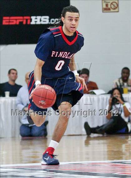 Thumbnail 1 in Findlay Prep vs. Simeon (Spalding Hoophall Classic) photogallery.