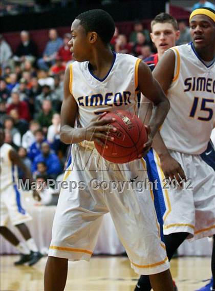 Thumbnail 2 in Findlay Prep vs. Simeon (Spalding Hoophall Classic) photogallery.