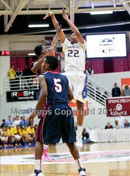 Thumbnail 3 in Findlay Prep vs. Simeon (Spalding Hoophall Classic) photogallery.