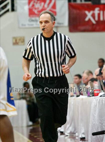 Thumbnail 3 in Findlay Prep vs. Simeon (Spalding Hoophall Classic) photogallery.