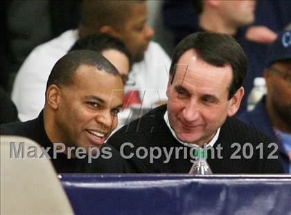 Thumbnail 2 in Findlay Prep vs. Simeon (Spalding Hoophall Classic) photogallery.