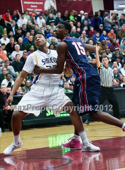 Thumbnail 1 in Findlay Prep vs. Simeon (Spalding Hoophall Classic) photogallery.