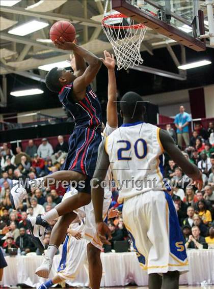 Thumbnail 3 in Findlay Prep vs. Simeon (Spalding Hoophall Classic) photogallery.