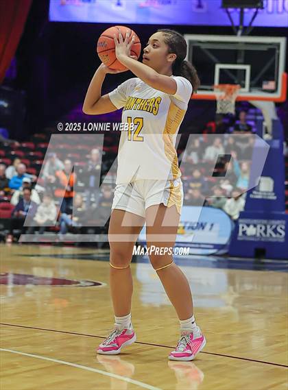 Thumbnail 3 in Walter Panas vs. Mahopac (NYSPHSAA Section 1 Class AA Semifinal) photogallery.