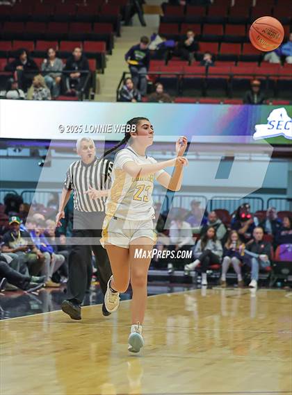 Thumbnail 1 in Walter Panas vs. Mahopac (NYSPHSAA Section 1 Class AA Semifinal) photogallery.