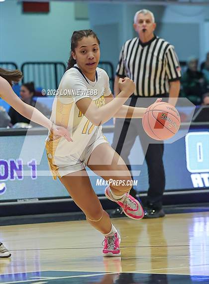 Thumbnail 3 in Walter Panas vs. Mahopac (NYSPHSAA Section 1 Class AA Semifinal) photogallery.