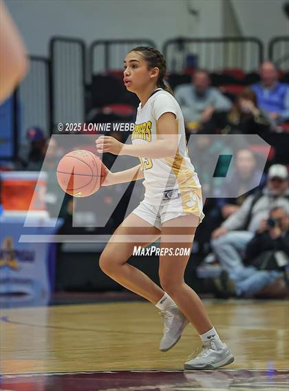 Thumbnail 3 in Walter Panas vs. Mahopac (NYSPHSAA Section 1 Class AA Semifinal) photogallery.