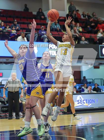 Thumbnail 3 in Walter Panas vs. Mahopac (NYSPHSAA Section 1 Class AA Semifinal) photogallery.