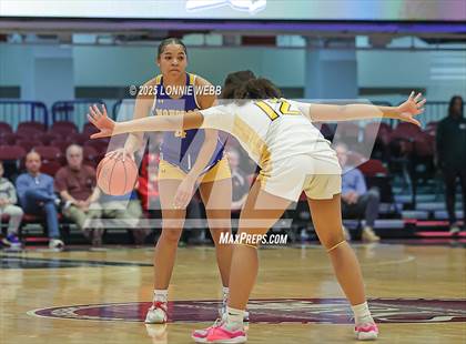 Thumbnail 1 in Walter Panas vs. Mahopac (NYSPHSAA Section 1 Class AA Semifinal) photogallery.