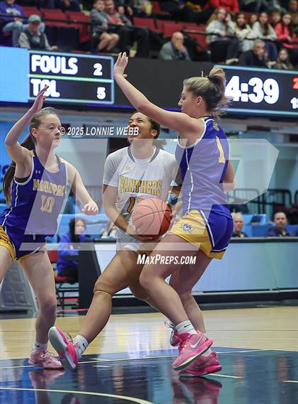 Thumbnail 1 in Walter Panas vs. Mahopac (NYSPHSAA Section 1 Class AA Semifinal) photogallery.