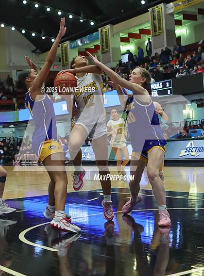 Thumbnail 1 in Walter Panas vs. Mahopac (NYSPHSAA Section 1 Class AA Semifinal) photogallery.