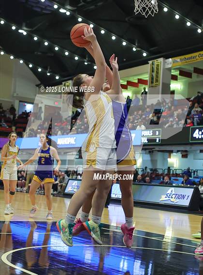 Thumbnail 3 in Walter Panas vs. Mahopac (NYSPHSAA Section 1 Class AA Semifinal) photogallery.