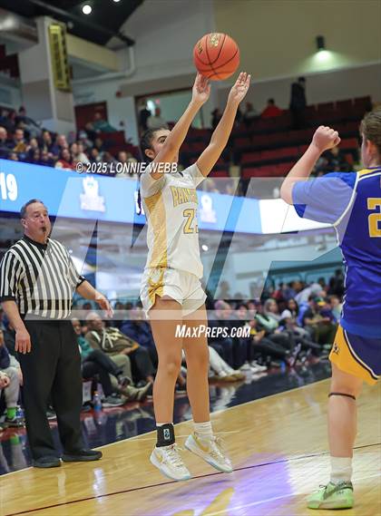 Thumbnail 3 in Walter Panas vs. Mahopac (NYSPHSAA Section 1 Class AA Semifinal) photogallery.