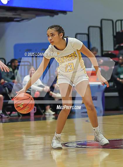 Thumbnail 1 in Walter Panas vs. Mahopac (NYSPHSAA Section 1 Class AA Semifinal) photogallery.