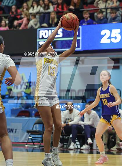Thumbnail 3 in Walter Panas vs. Mahopac (NYSPHSAA Section 1 Class AA Semifinal) photogallery.