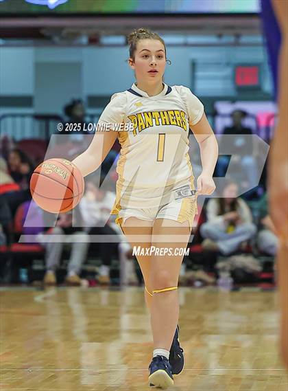 Thumbnail 2 in Walter Panas vs. Mahopac (NYSPHSAA Section 1 Class AA Semifinal) photogallery.