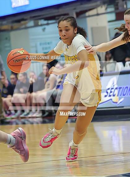 Thumbnail 1 in Walter Panas vs. Mahopac (NYSPHSAA Section 1 Class AA Semifinal) photogallery.