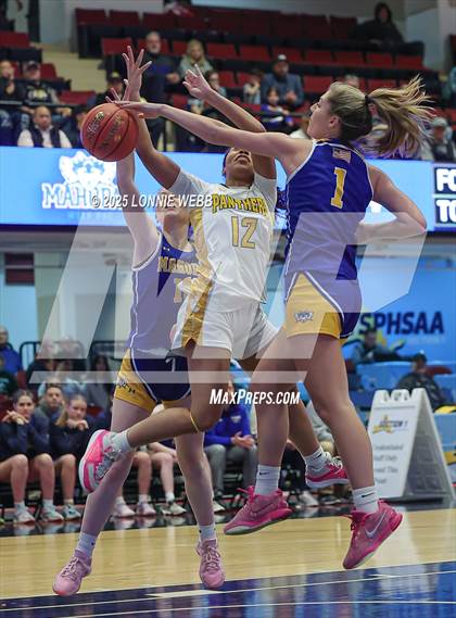 Thumbnail 2 in Walter Panas vs. Mahopac (NYSPHSAA Section 1 Class AA Semifinal) photogallery.