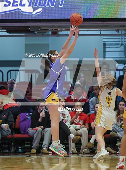 Thumbnail 1 in Walter Panas vs. Mahopac (NYSPHSAA Section 1 Class AA Semifinal) photogallery.