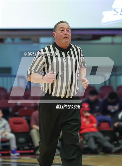 Thumbnail 3 in Walter Panas vs. Mahopac (NYSPHSAA Section 1 Class AA Semifinal) photogallery.