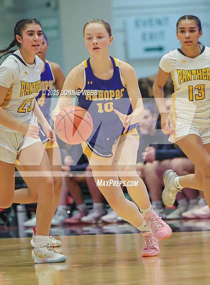 Thumbnail 1 in Walter Panas vs. Mahopac (NYSPHSAA Section 1 Class AA Semifinal) photogallery.