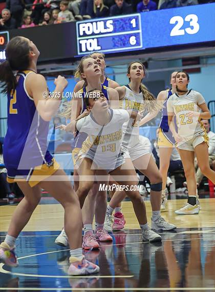 Thumbnail 2 in Walter Panas vs. Mahopac (NYSPHSAA Section 1 Class AA Semifinal) photogallery.
