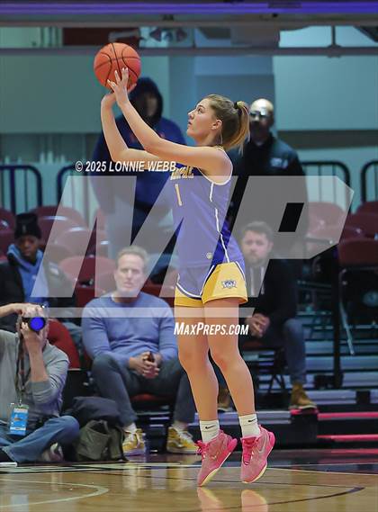 Thumbnail 1 in Walter Panas vs. Mahopac (NYSPHSAA Section 1 Class AA Semifinal) photogallery.
