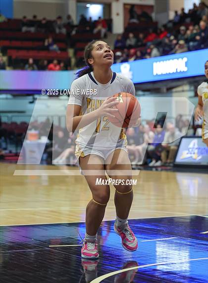 Thumbnail 3 in Walter Panas vs. Mahopac (NYSPHSAA Section 1 Class AA Semifinal) photogallery.