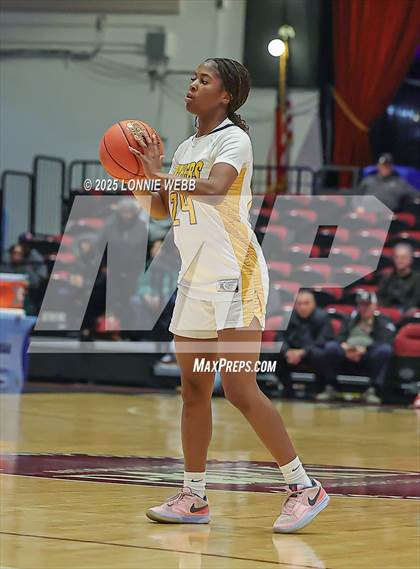 Thumbnail 3 in Walter Panas vs. Mahopac (NYSPHSAA Section 1 Class AA Semifinal) photogallery.