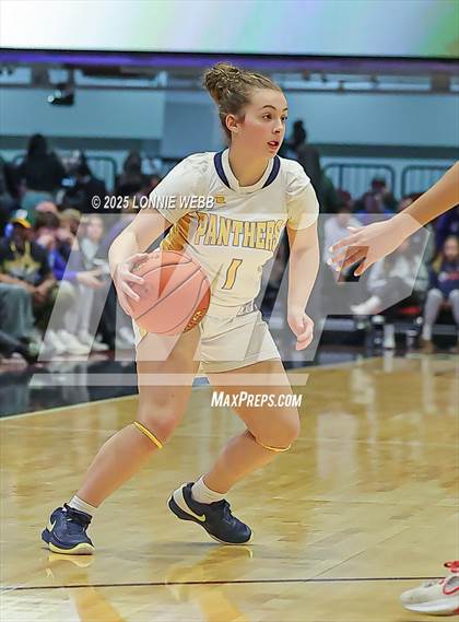 Thumbnail 1 in Walter Panas vs. Mahopac (NYSPHSAA Section 1 Class AA Semifinal) photogallery.