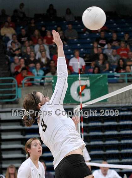 Thumbnail 3 in Archbishop Mitty vs. Redlands East Valley (CIF D2 State Final) photogallery.