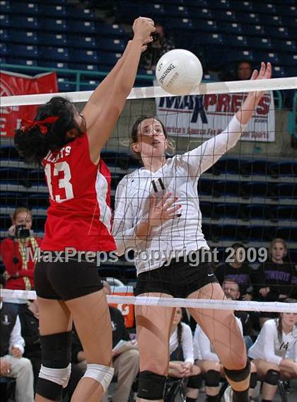 Thumbnail 2 in Archbishop Mitty vs. Redlands East Valley (CIF D2 State Final) photogallery.