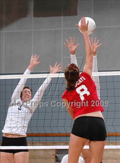 Thumbnail 3 in Archbishop Mitty vs. Redlands East Valley (CIF D2 State Final) photogallery.