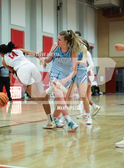 Thumbnail 2 in Valor Christian @ Regis Jesuit photogallery.
