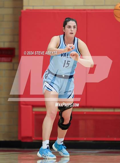 Thumbnail 2 in Valor Christian @ Regis Jesuit photogallery.