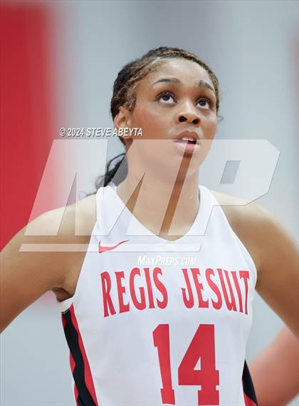Thumbnail 2 in Valor Christian @ Regis Jesuit photogallery.