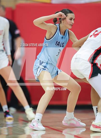 Thumbnail 3 in Valor Christian @ Regis Jesuit photogallery.