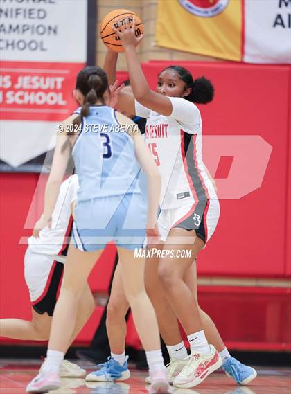 Thumbnail 3 in Valor Christian @ Regis Jesuit photogallery.